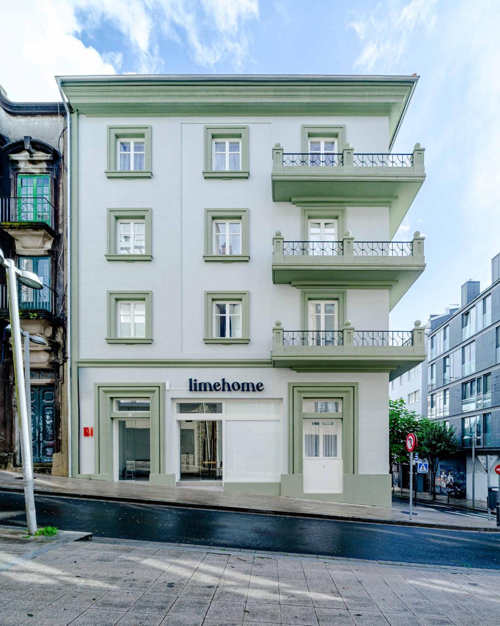 Limehome Santiago De Compostela Exterior photo