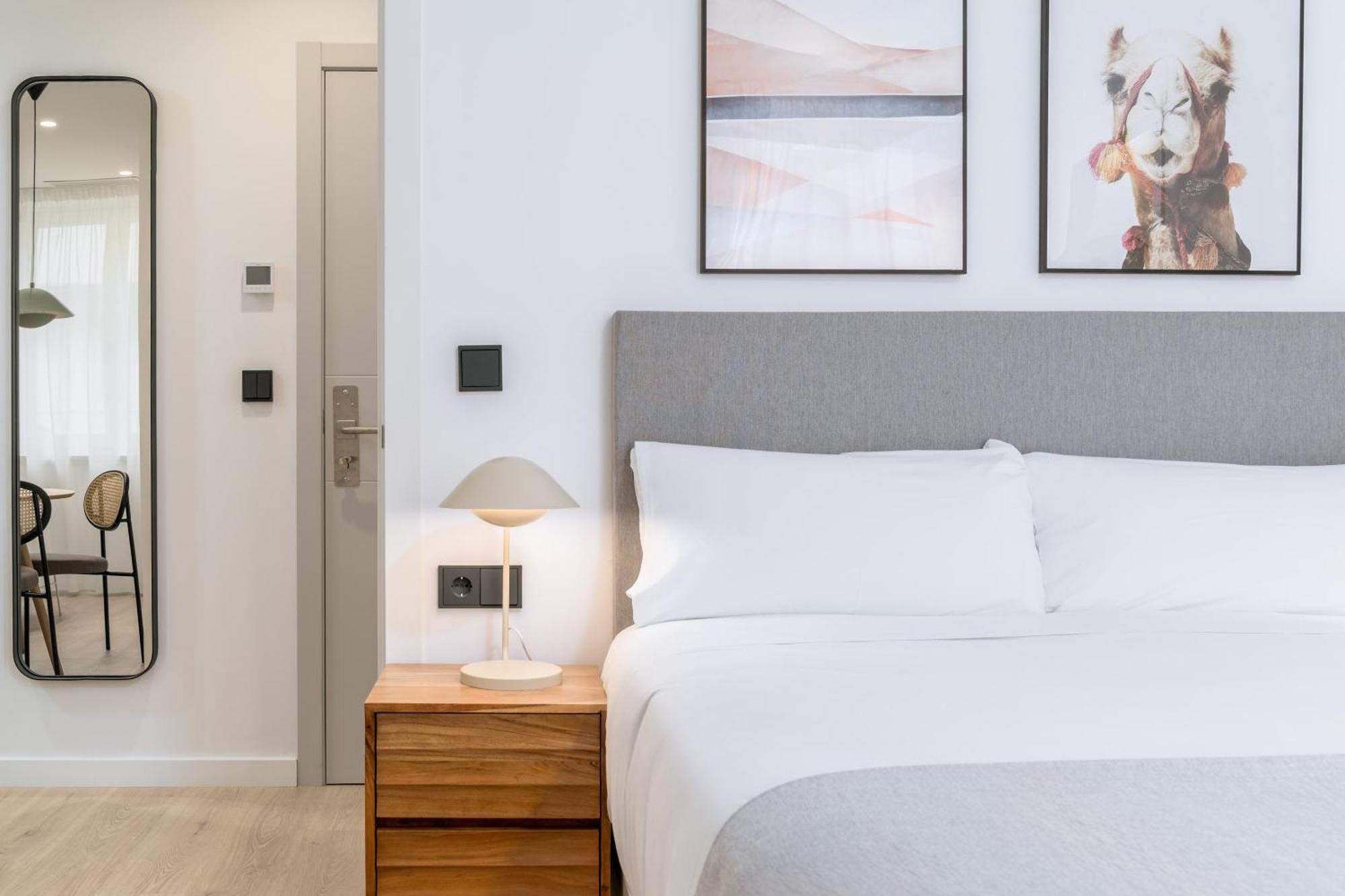 Limehome Santiago De Compostela Room photo