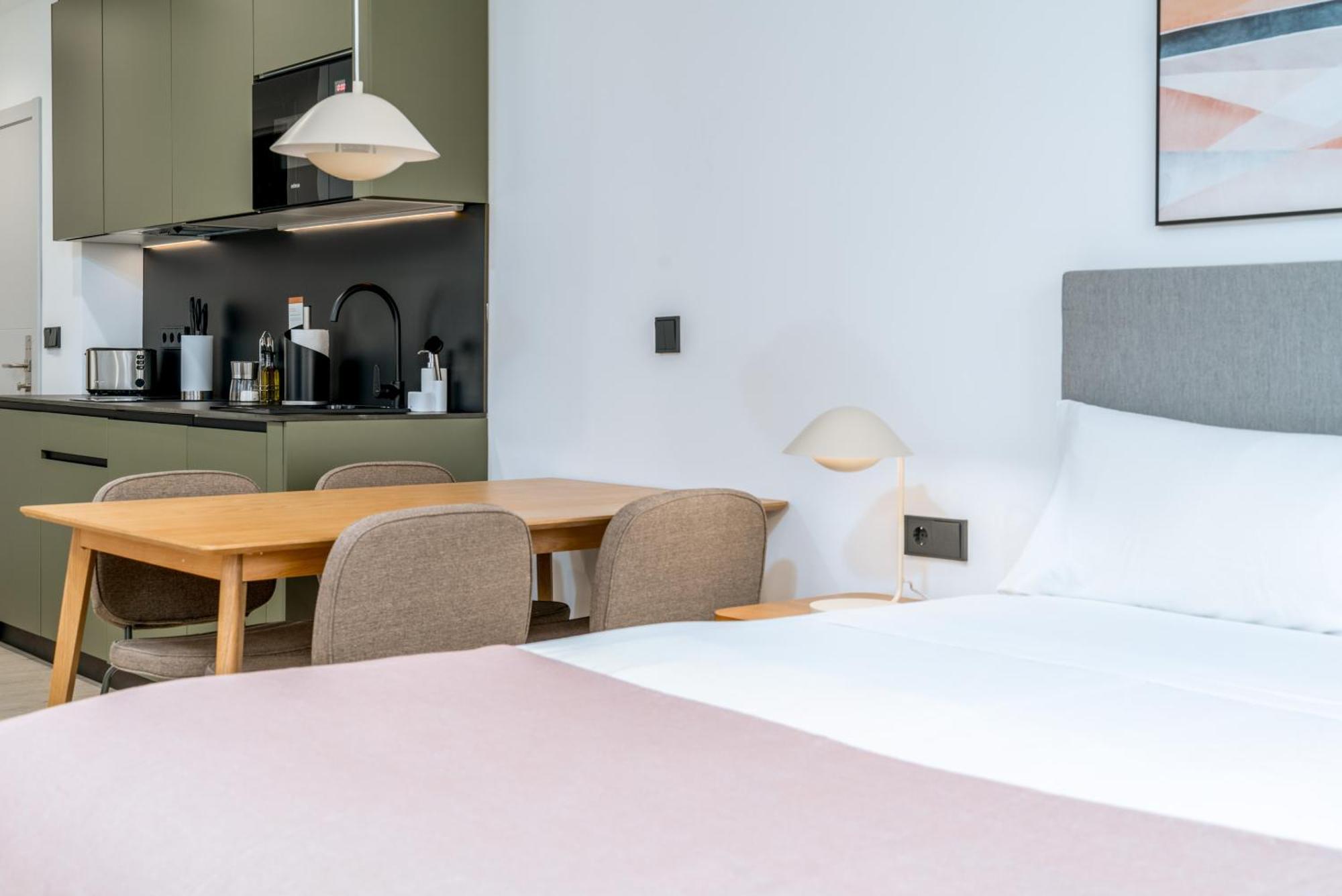 Limehome Santiago De Compostela Room photo